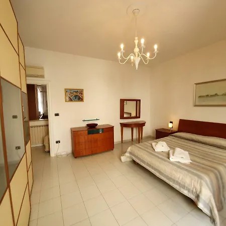Beautiful With Private Garden Lejlighed Venedig